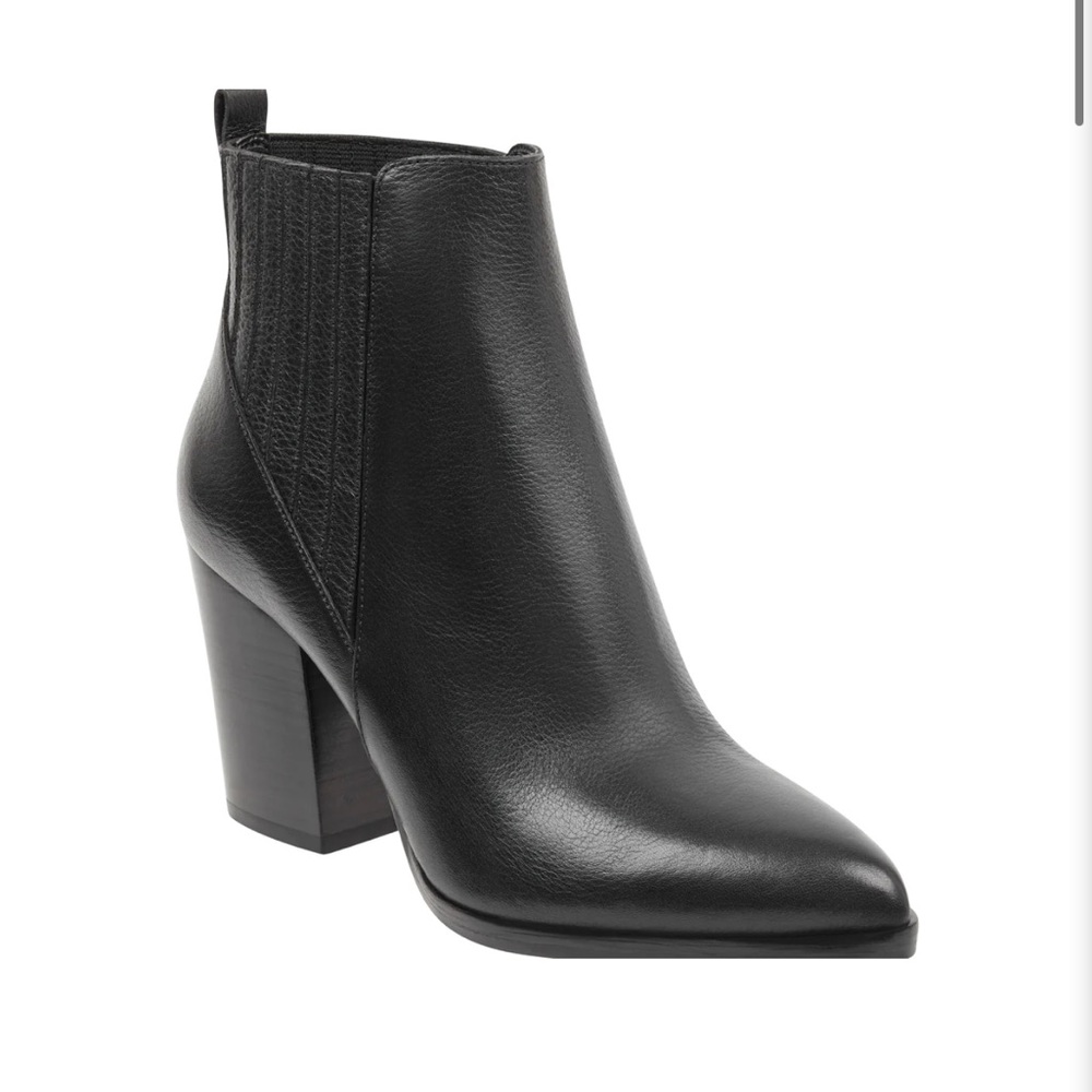 Marc Fisher LTD Alva Pointy Toe bootie size 7 NWT
